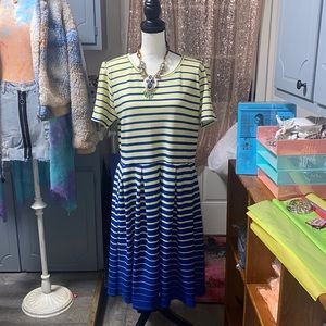 Lularoe plus size dress Amelia